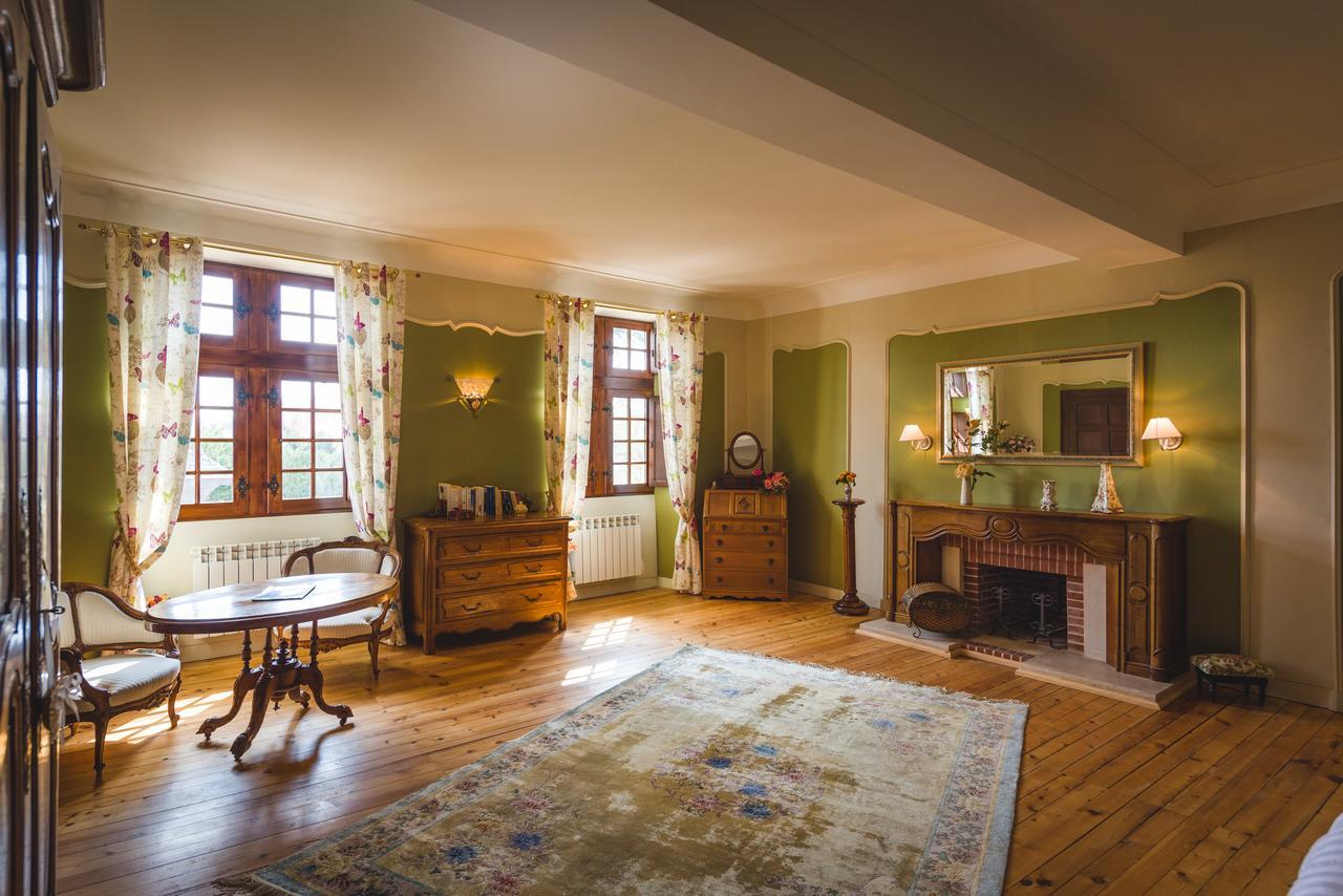 Bed and Breakfast Le Manoir De La Baldette Gennes-Val-de-Loire Exterior foto