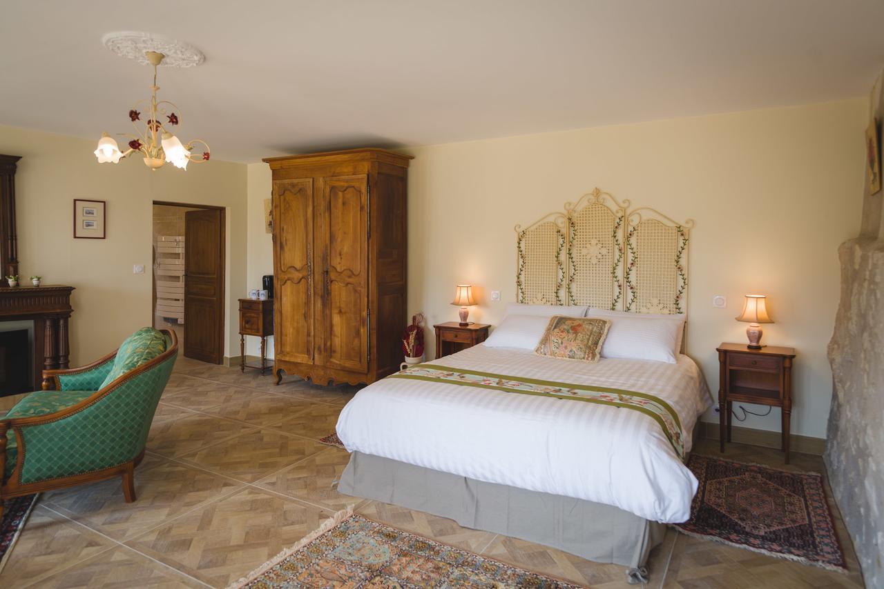 Bed and Breakfast Le Manoir De La Baldette Gennes-Val-de-Loire Exterior foto