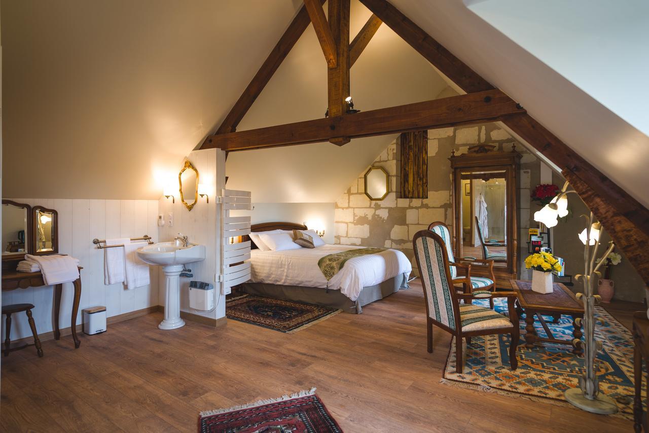 Bed and Breakfast Le Manoir De La Baldette Gennes-Val-de-Loire Exterior foto