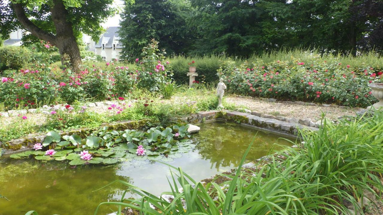Bed and Breakfast Le Manoir De La Baldette Gennes-Val-de-Loire Exterior foto